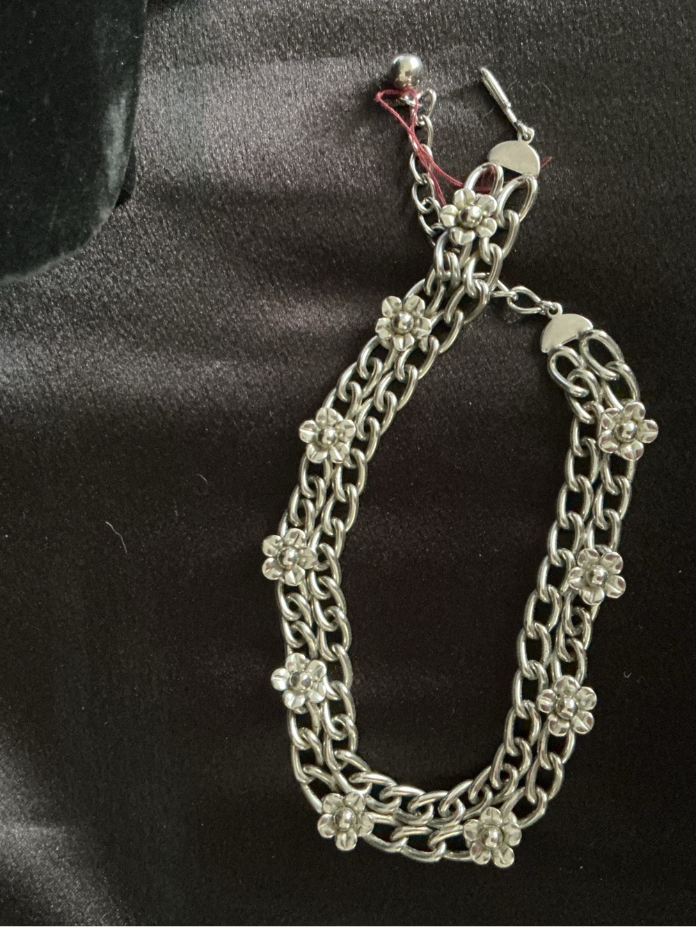 Vintage Silver Toned Floral Double-Chain Necklace - Women's Jewelry - Picture 4 of 4